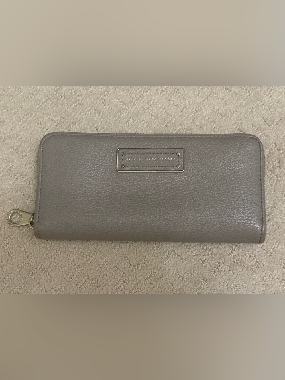 Marc by Marc Jacobs Grey Pebbled Leather Zip Wallet